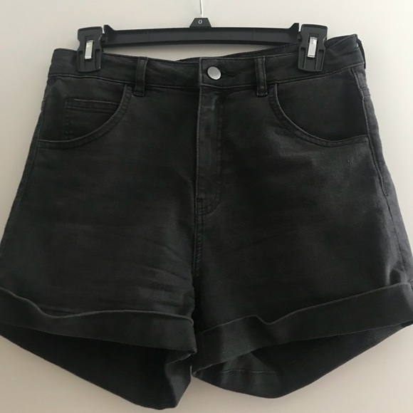 Shorts - Picture 2 of 2